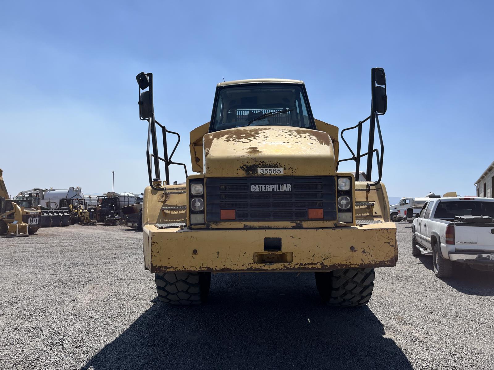 DOMPE ARTICULADO CATERPILLAR 740